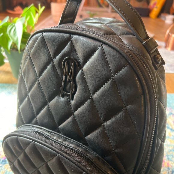 Steve Madden Bbaybee Quilted Backpack - Picture 4 of 6